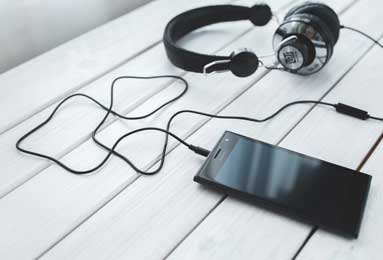 德甲96队6:0横扫柏林赫塔，展现团队精神与战术智慧